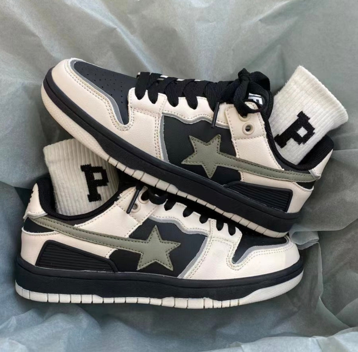 Sneakers Met Sterren Bovenwerk Glanzend Stijlvol