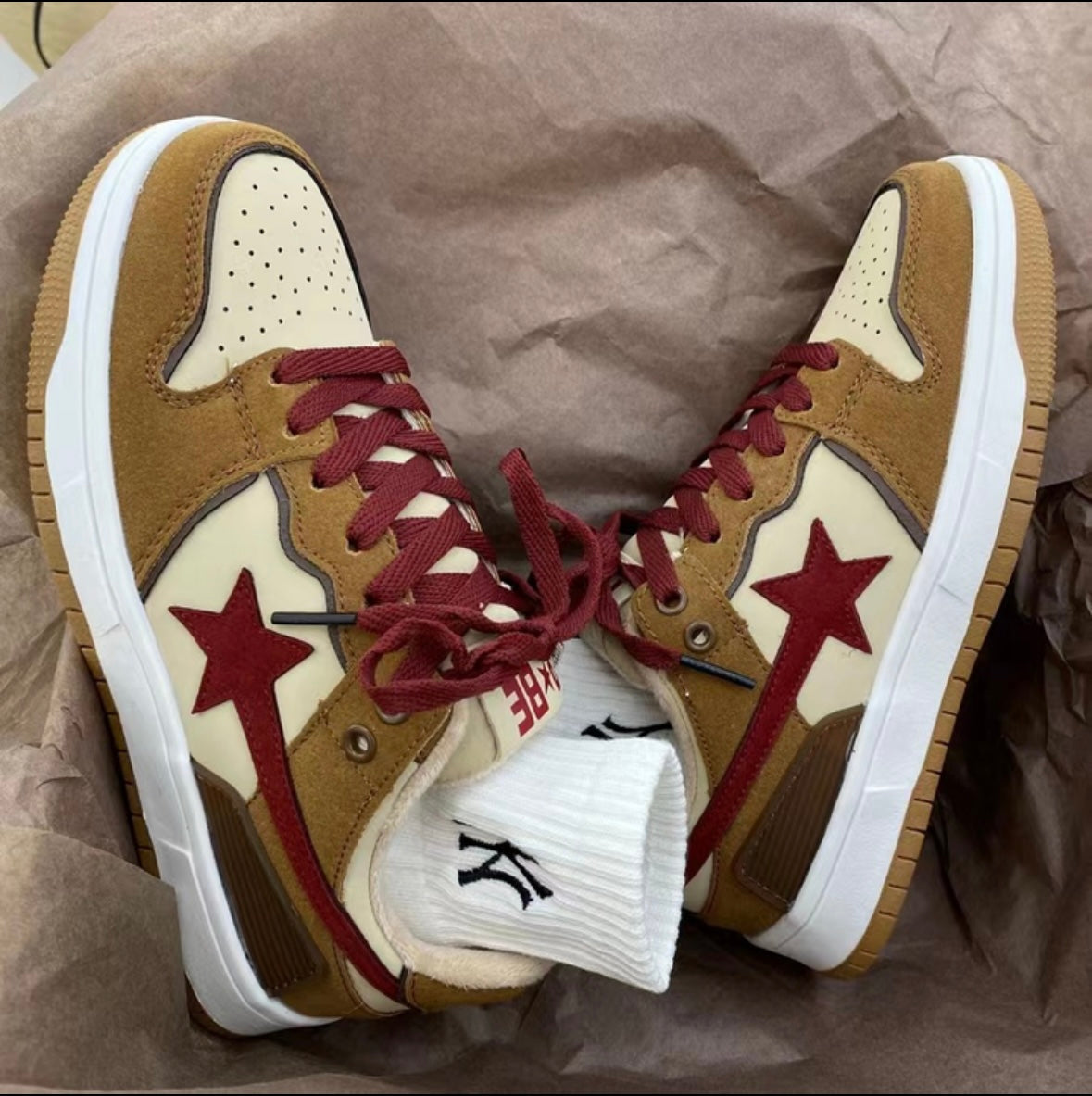 Sneakers Met Sterren Bovenwerk Glanzend Stijlvol