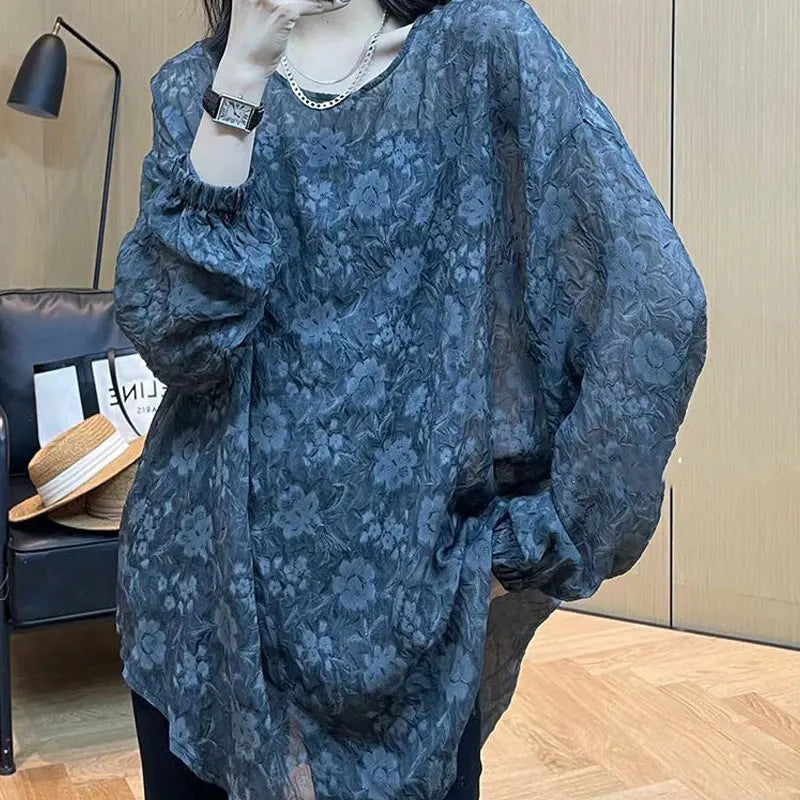Vrouwelijke Bloemen Blouse met Gebroken Bladeren Print