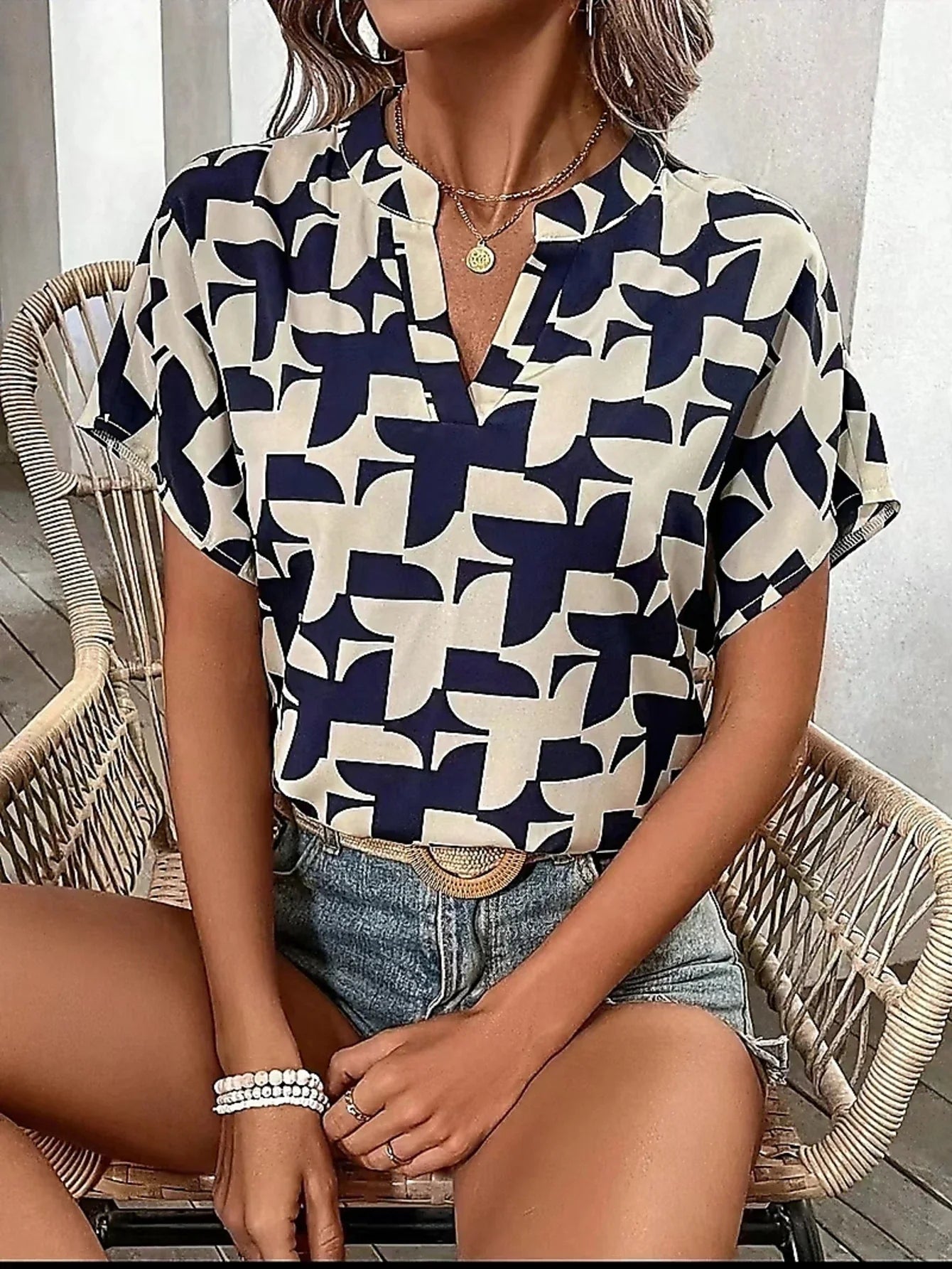 Vrouwelijke Blouse met Geometrische Print