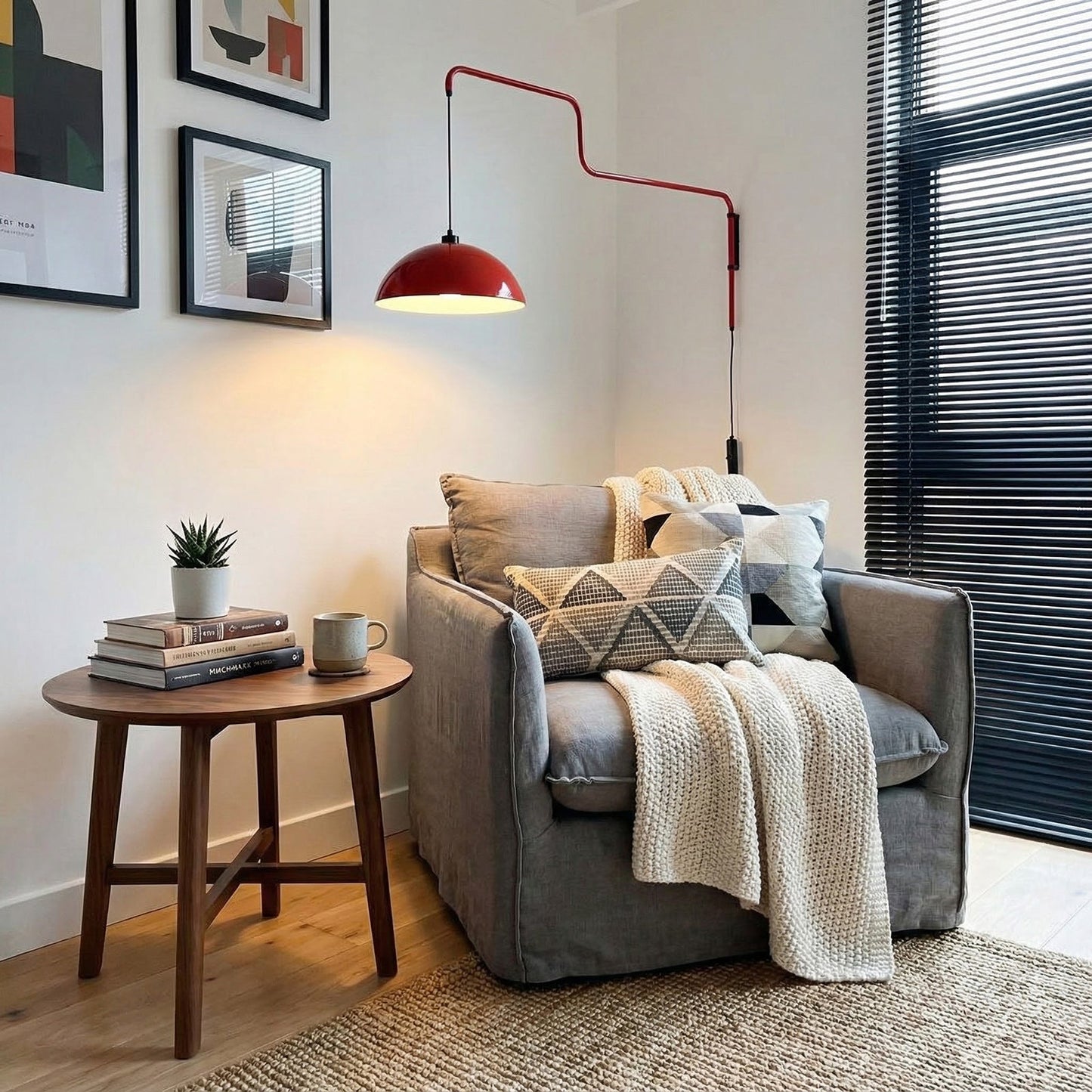 Geometrische Wandlamp Plug-In met Dimfunctie – Rood & Zwart Metalen Design – 3 Maten S/M/L