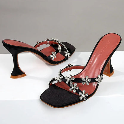 Bloemendecoratie Sandalen voor Vrouw Zomer - StudioMarella