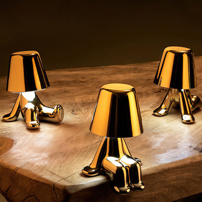 Moderne Tafellamp met Sculptuur – Goudkleurige Broers met Ingebouwde Accu en LED – Artistieke Verlichting voor Woonkamer, Slaapkamer & Bureau