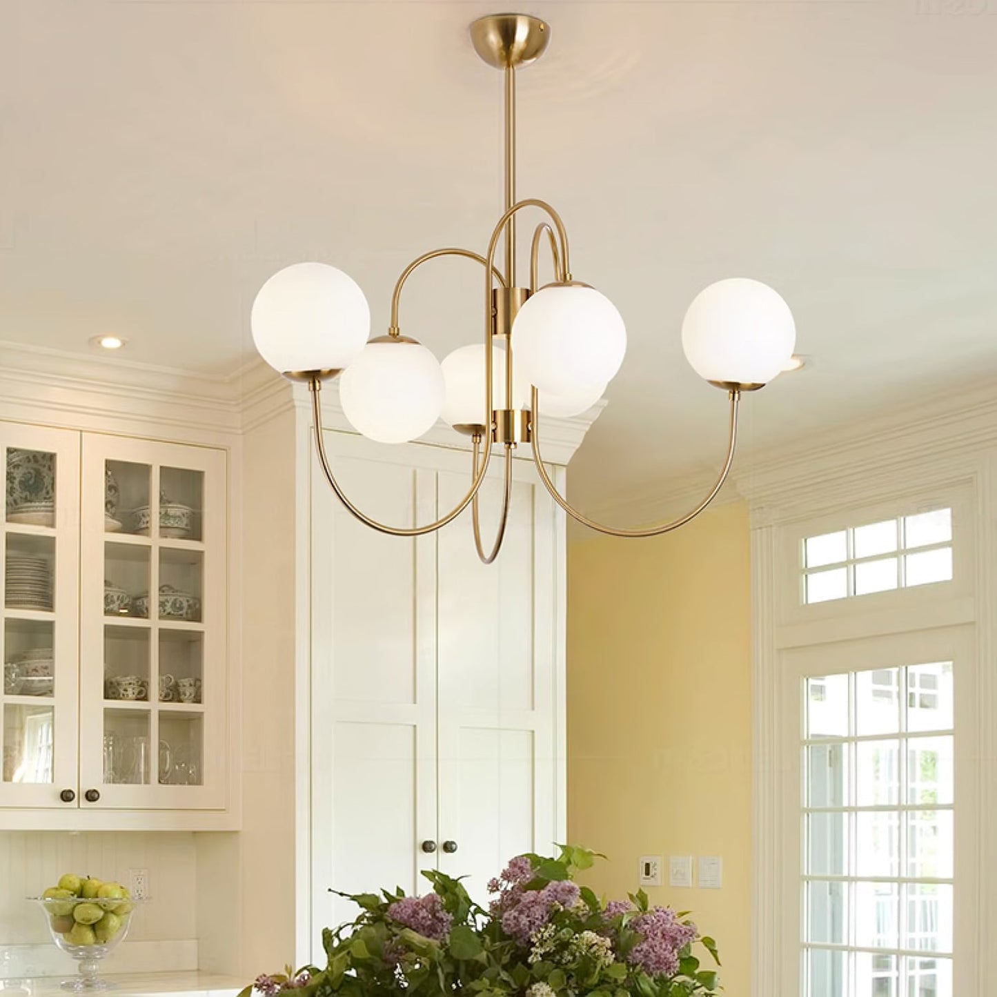 Zwanenhals Kroonluchter Ø76 cm – 8-Lichts Hanglamp met Glazen Bollen Goud/Zwart