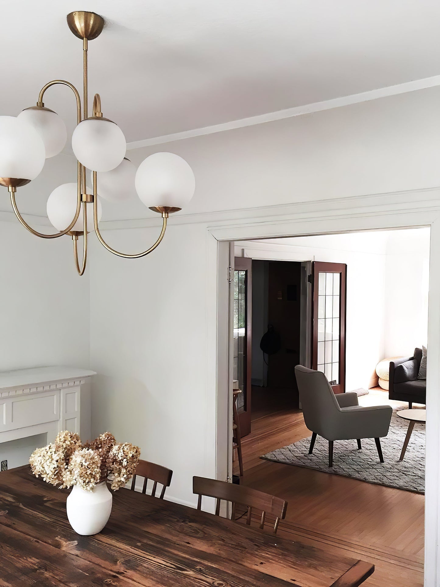 Zwanenhals Kroonluchter Ø76 cm – 8-Lichts Hanglamp met Glazen Bollen Goud/Zwart