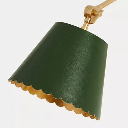 Wandlamp met Scalloped Shade – Modern Rustieke Verlichting voor Slaapkamer en Woonruimtes