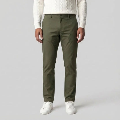 Groene chino met regular fit en zijzakken