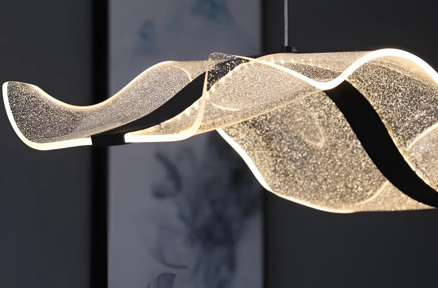 Sculpturale Led Hanglamp Met Handgemaakte Acrylstructuur En Dimbare Verlichting