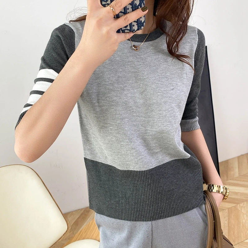 Kort T-shirt Zomerse Kleuren Trendy Design