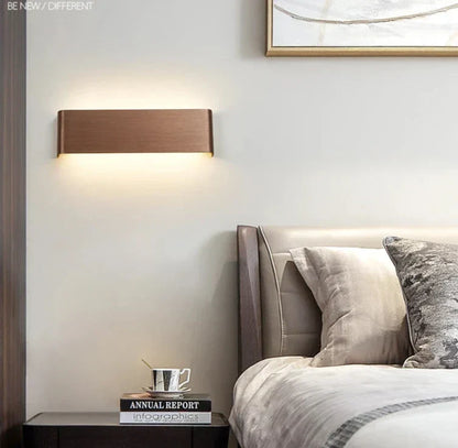 Ultra-dunne design wandlamp APHRODITE — moderne aluminium LED-wandverlichting met acryl kap