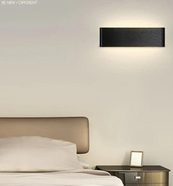 Ultra-dunne design wandlamp APHRODITE — moderne aluminium LED-wandverlichting met acryl kap