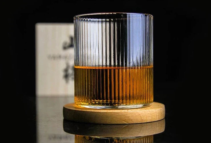 Japans Whiskyglas 320ml Hittebestendig Glas Vintage Stijl Handgemaakt met Houten Kist Whisky Drinkglas Borrelglas Geschenkverpakking Premium Glaswerk Scandinavisch Interieur