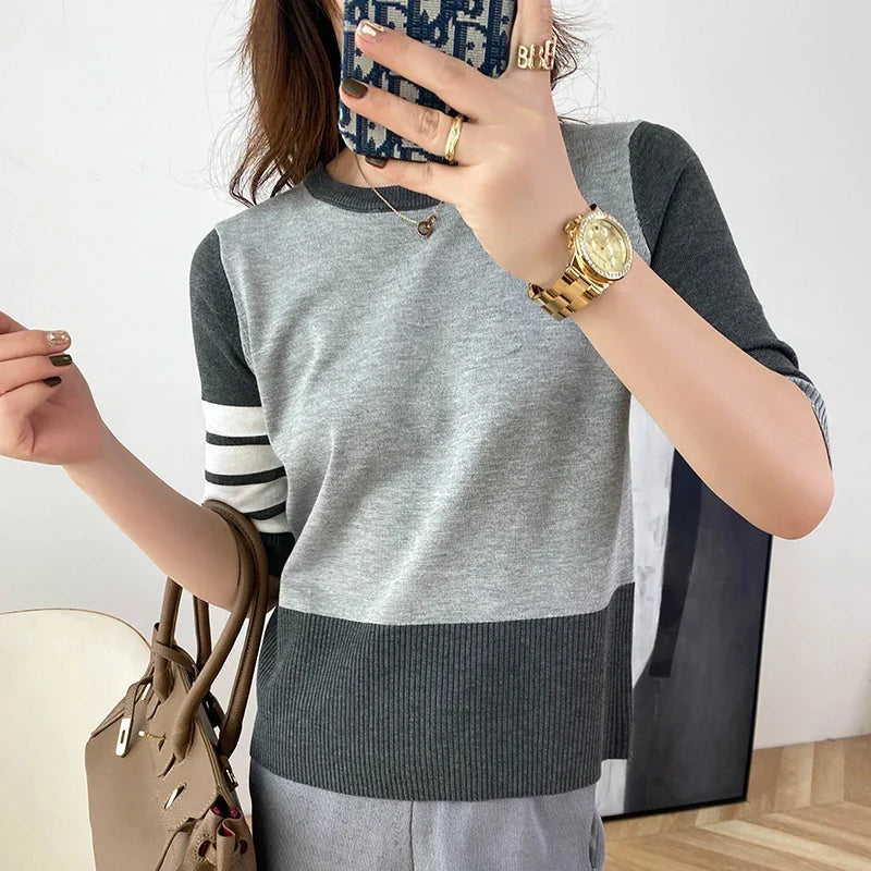 Kort T-shirt Zomerse Kleuren Trendy Design