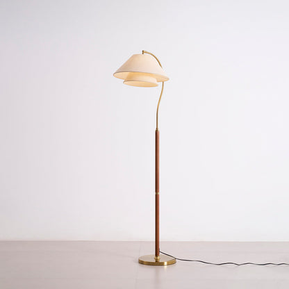 Luxe Vloerlamp met Dubbele Stoffen Kap en Houten Details – 155 cm Hoog Design Statement