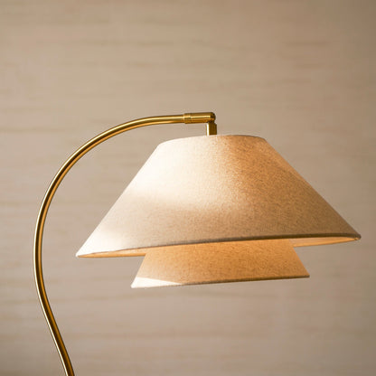 Luxe Vloerlamp met Dubbele Stoffen Kap en Houten Details – 155 cm Hoog Design Statement