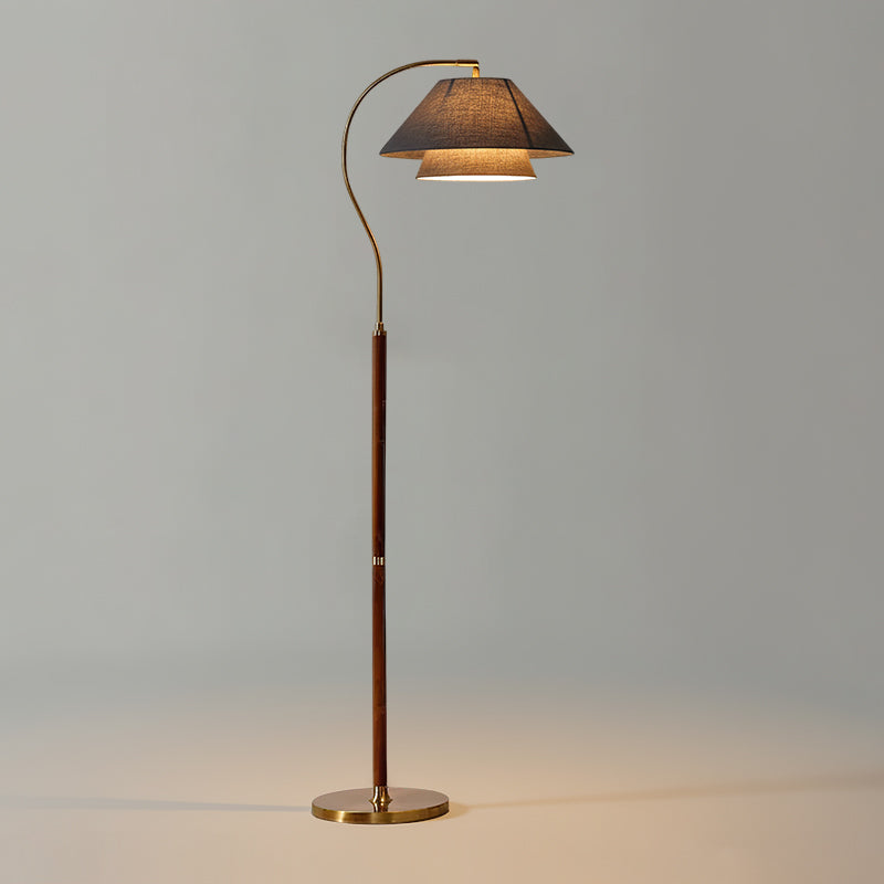 Luxe Vloerlamp met Dubbele Stoffen Kap en Houten Details – 155 cm Hoog Design Statement