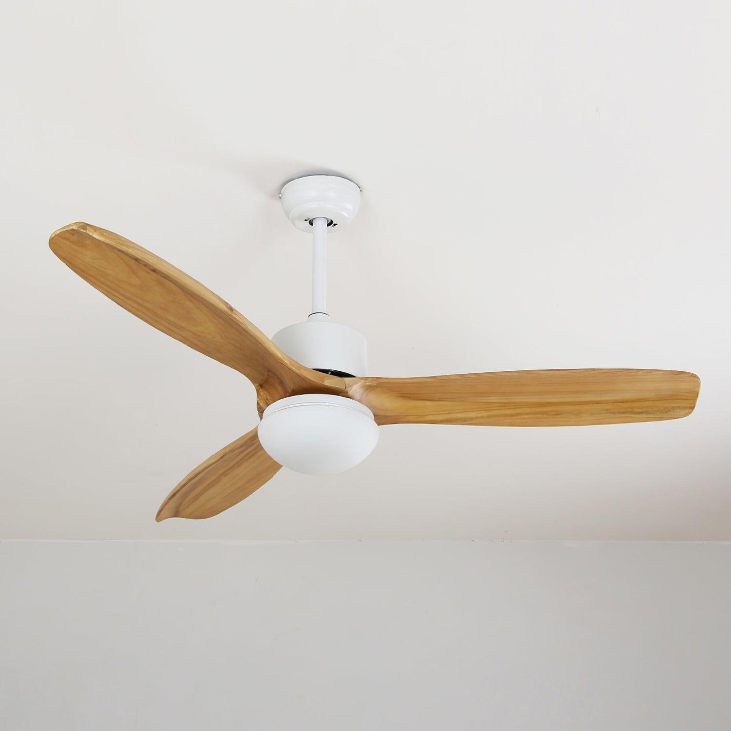 Scandinavische Plafondventilator met Verlichting Elegance Naturel – Vierkanten Houten Bladen met LED-Lamp & Afstandsbediening