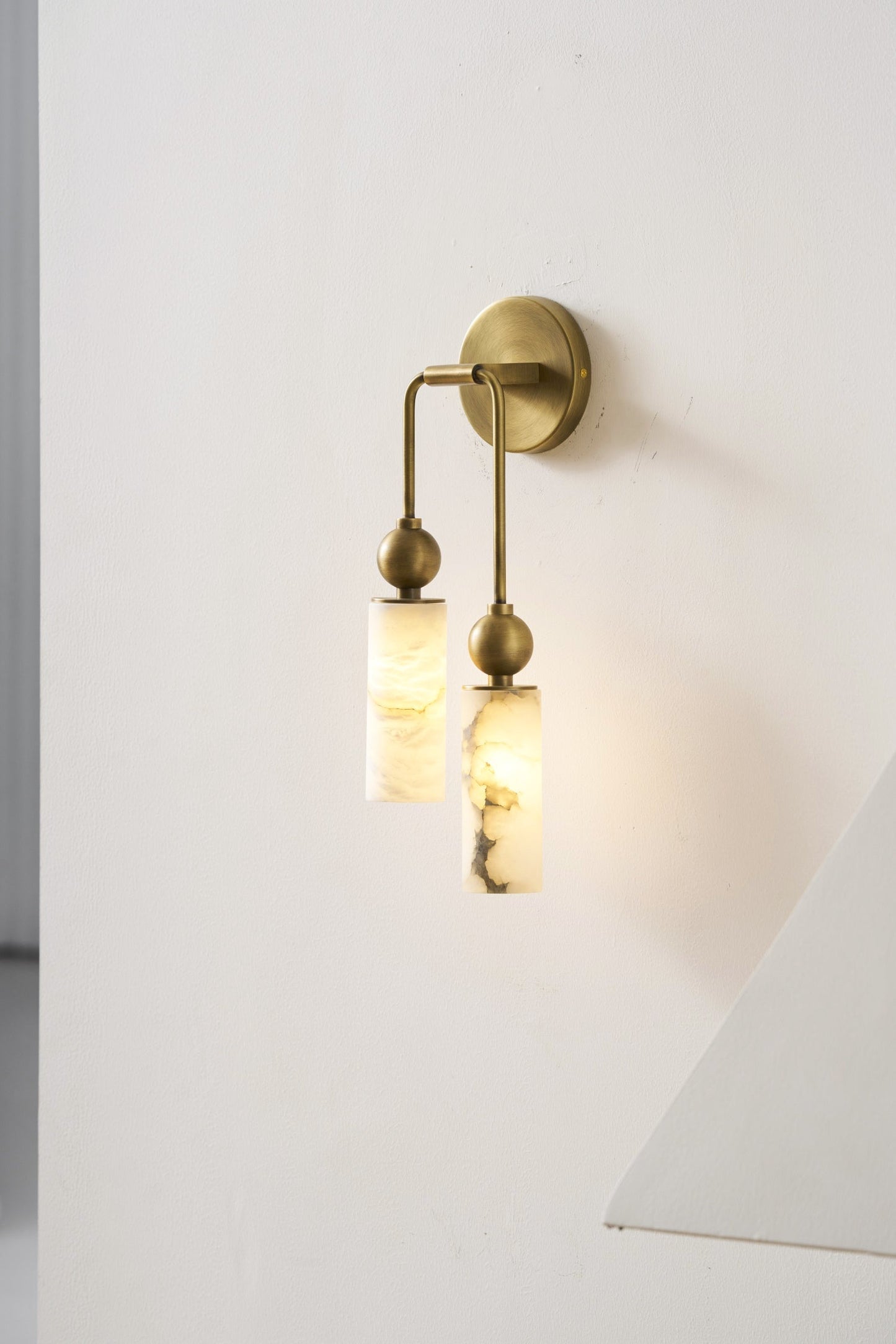 Vintage Wandlamp met Vogel in Messing en Alabaster – Design Wandlamp voor Slaapkamer, Hal en Woonkamer met E14 Fitting