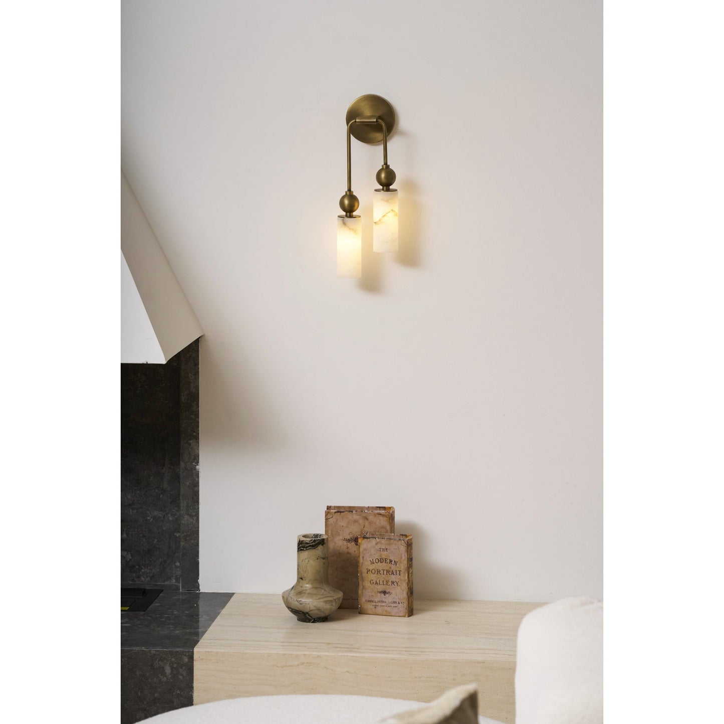 Vintage Wandlamp met Vogel in Messing en Alabaster – Design Wandlamp voor Slaapkamer, Hal en Woonkamer met E14 Fitting