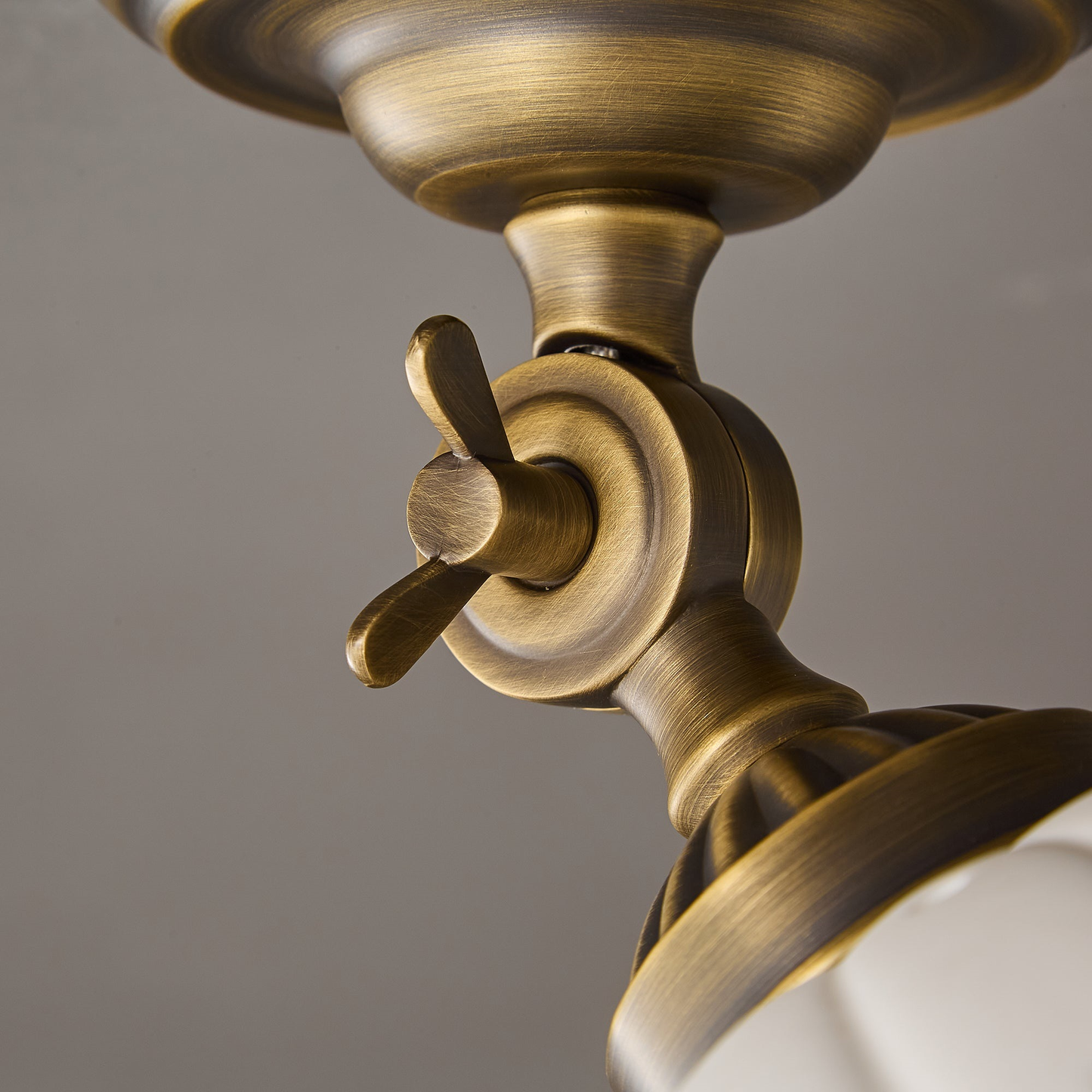 Haylea Plafondlamp Keramiek & Messing – Klassieke Entree Eetkamer Verlichting ø 22 cm