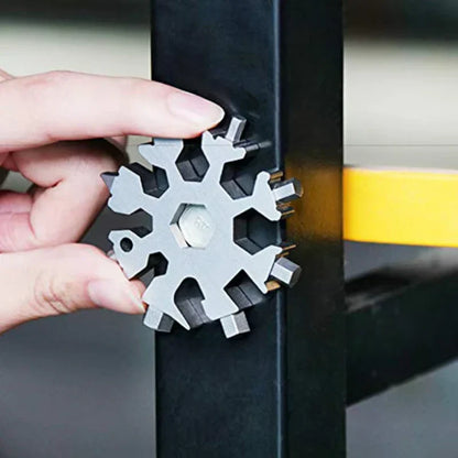 18-in-1 Sneeuwvlok Multitool in Compacte Sleutelhangerformaat met Moersleutels, Schroevendraaiers en Flesopener