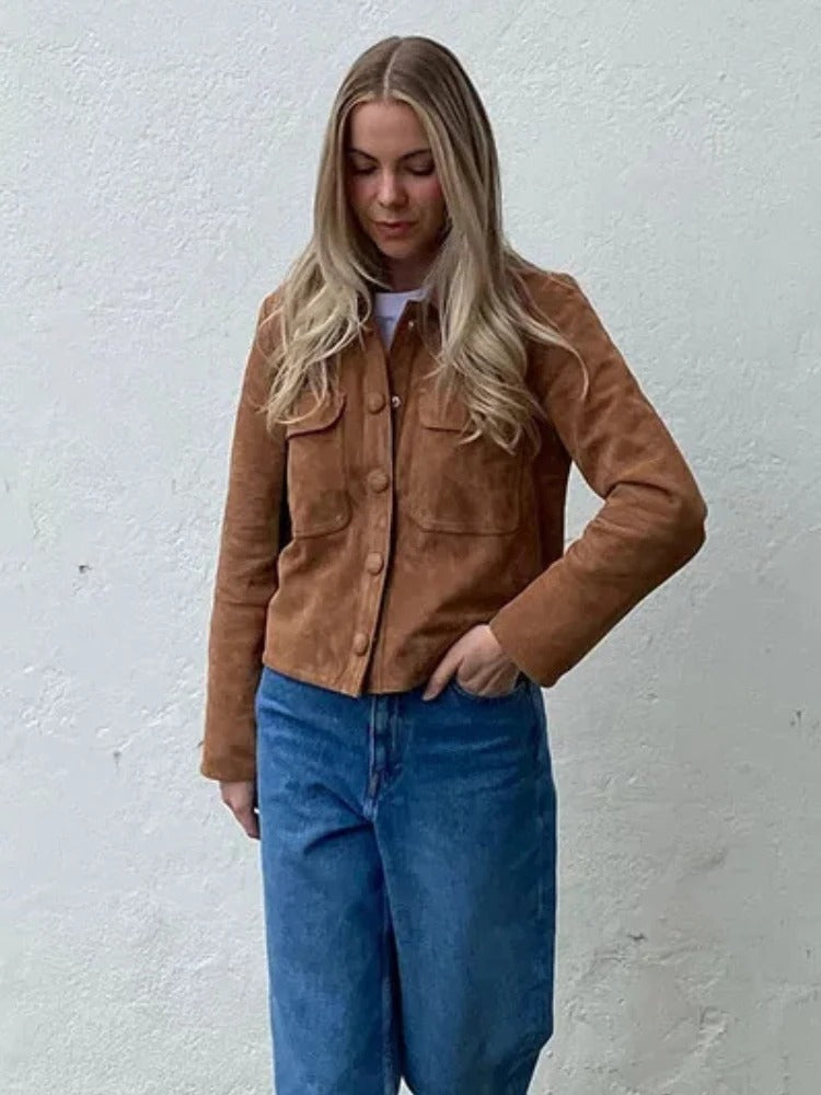 Helena | Comfortabel & Tijdloos  suède Jasje 4