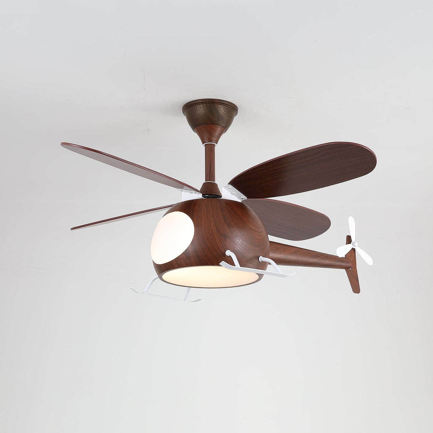 Moderne Plafondventilator met Verlichting Aviara Breeze – Ø70×H30 cm – 6 Snelheden – LED 35W – Walnoot & Houtkleur – Afstandsbediening – Kinderkamer & Woonkamer