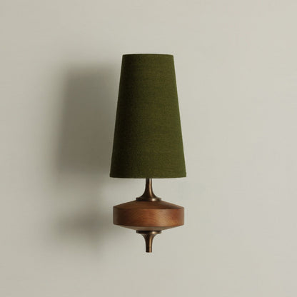 Design Wandlamp Met Houten Details En Stoffen Kap Geïnspireerd Op De Nikau Palm