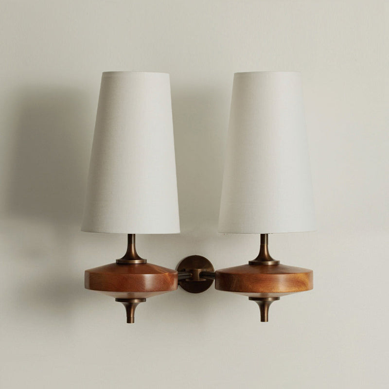 Design Wandlamp Met Houten Details En Stoffen Kap Geïnspireerd Op De Nikau Palm