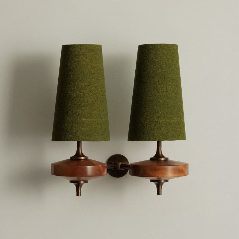 Vintage Wandlamp met Houten Arm en Stoffen Kap – Antiek Messing of Walnoot – E12/E14 Fitting