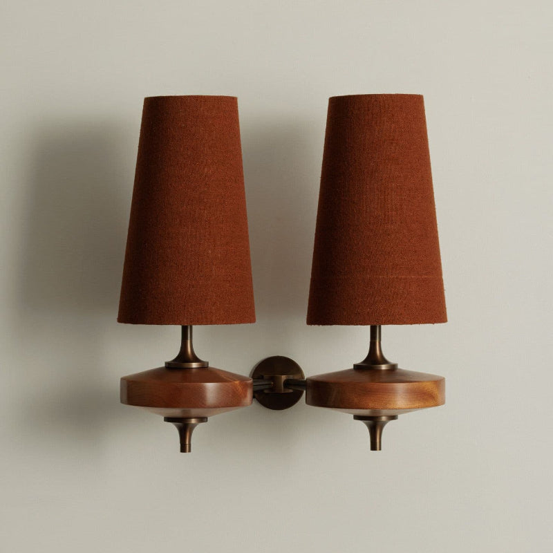 Vintage Wandlamp met Houten Arm en Stoffen Kap – Antiek Messing of Walnoot – E12/E14 Fitting