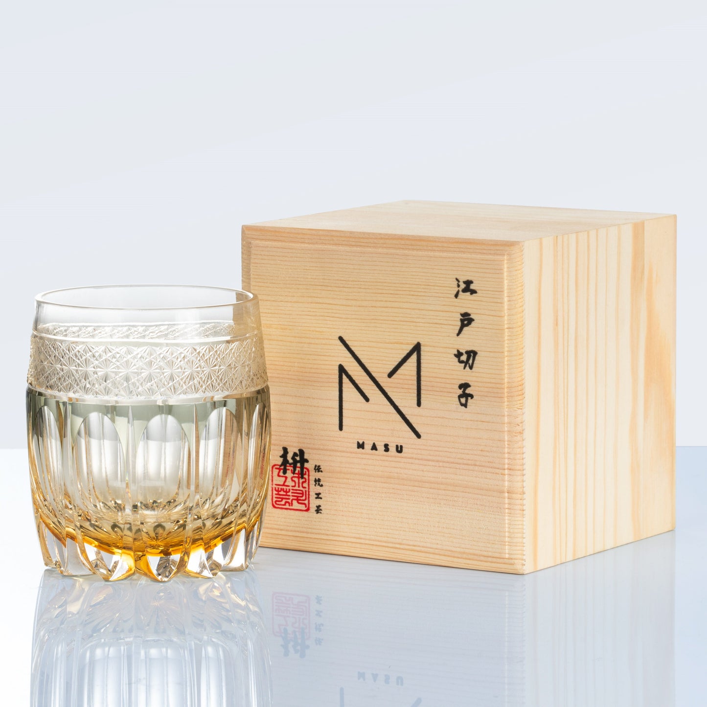 Handgeslepen Amber Whiskeyglas met Sterrenhemel Patroon en Houten Doos