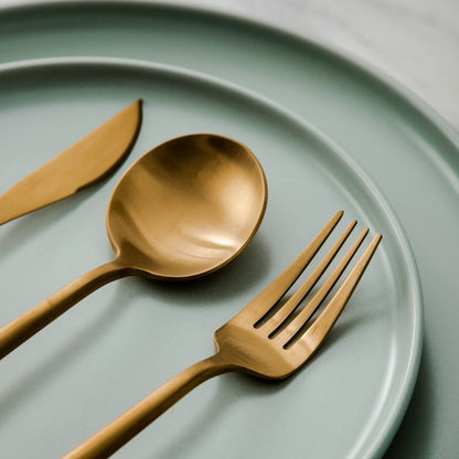 Minimalistisch Bestekset Titanium-Coating 18/10 Roestvrij Staal Premium Servies Modern Tafelgerei Luxe Eetgerei Chique Tafelstyling Elegant Cutlery Set 4 tot 16 Personen