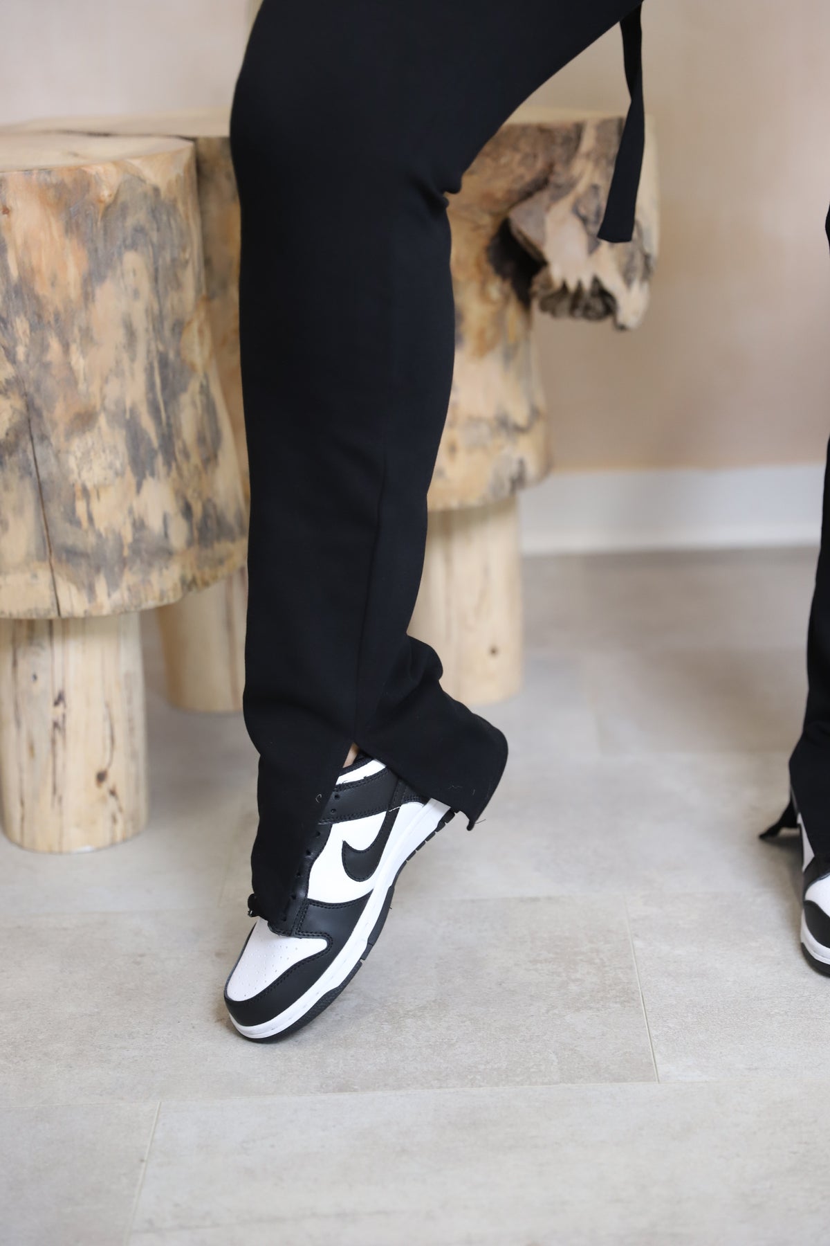 Zachte Loungewear Set met Crop Hoodie en Joggers → Comfortabele Lounge Set met Crop Hoodie en Jogger Broek
