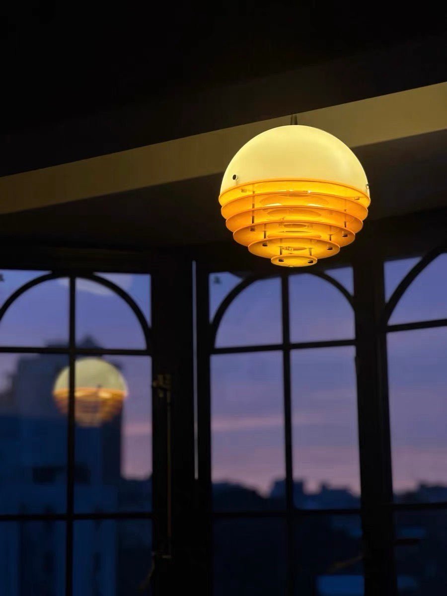 Stijlvolle Hanglamp Bauhaus Design Oranje-Wit Sfeerverlichting voor Moderne Interieurs