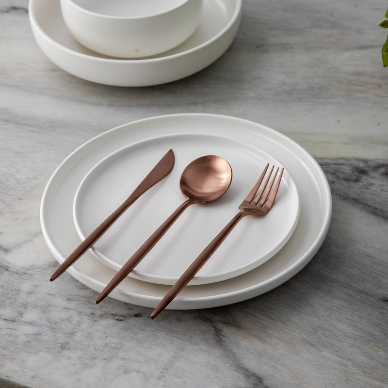 Minimalistisch Bestekset Titanium-Coating 18/10 Roestvrij Staal Premium Servies Modern Tafelgerei Luxe Eetgerei Chique Tafelstyling Elegant Cutlery Set 4 tot 16 Personen