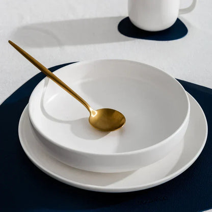 Minimalistisch Bestekset Titanium-Coating 18/10 Roestvrij Staal Premium Servies Modern Tafelgerei Luxe Eetgerei Chique Tafelstyling Elegant Cutlery Set 4 tot 16 Personen