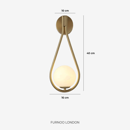 Nordische Wandlamp met Glazen Bol — Minimalistische Verlichting voor Scandinavische Interieurs