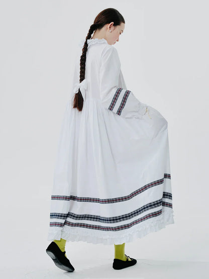 Lentejurk met Witte Kant en Bloemenprint