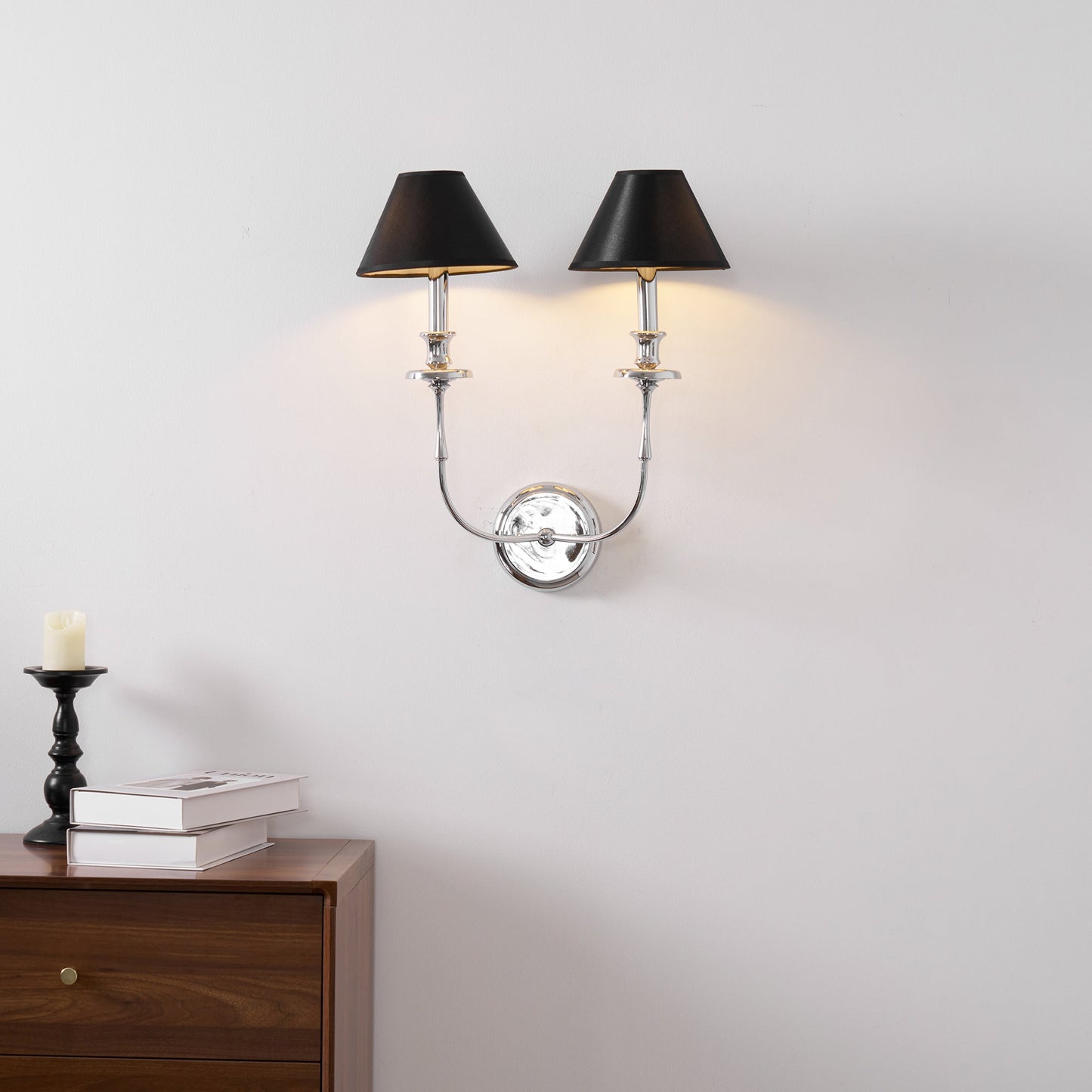 Moderne Wandlamp met Zwarte Stoffen Kap in Messing, Nikkel of Zwart – 1 of 2 Lichtpunten Design Verlichting
