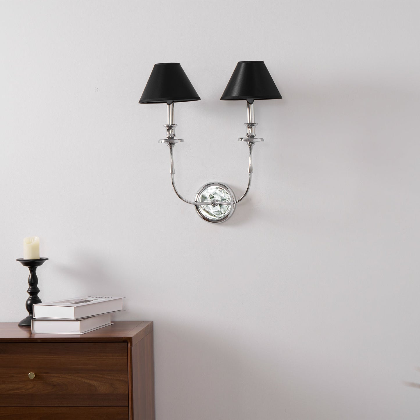 Moderne Wandlamp met Zwarte Stoffen Kap in Messing, Nikkel of Zwart – 1 of 2 Lichtpunten Design Verlichting