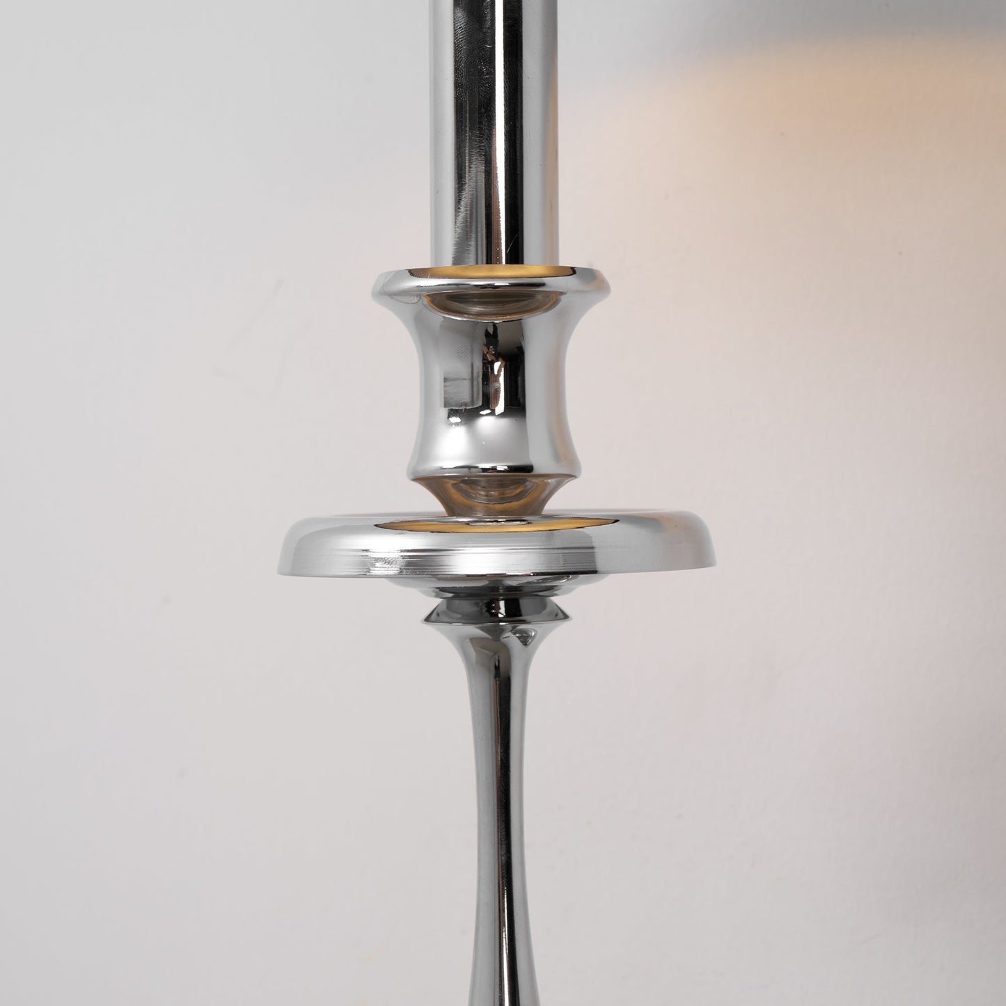 Moderne Wandlamp met Zwarte Stoffen Kap in Messing, Nikkel of Zwart – 1 of 2 Lichtpunten Design Verlichting