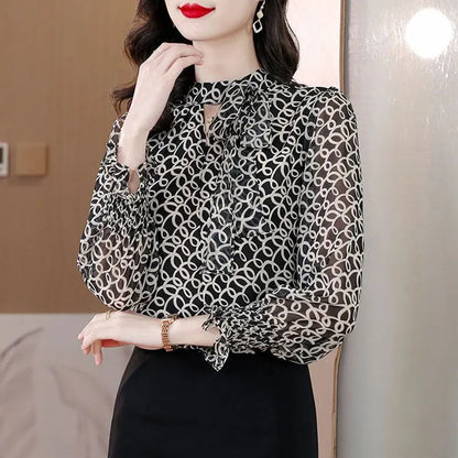 Vrouwelijke Kantoorblouse met Sjaalkraag Elegant