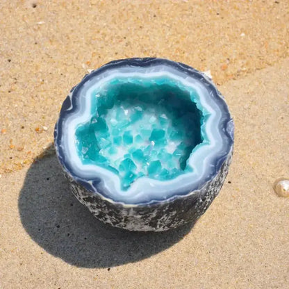 Decoratieve Geurkaars met Kristaleffect – Natuurwas in Geode-Houder voor Rust en Sfeer