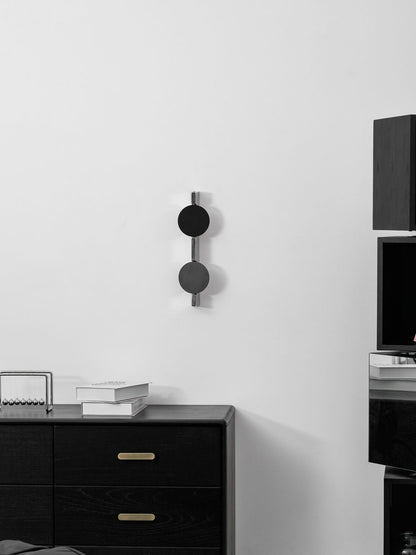 Kinetic Shadow Wandlamp Sculptuur met Verchroomde Schaduwprojectie