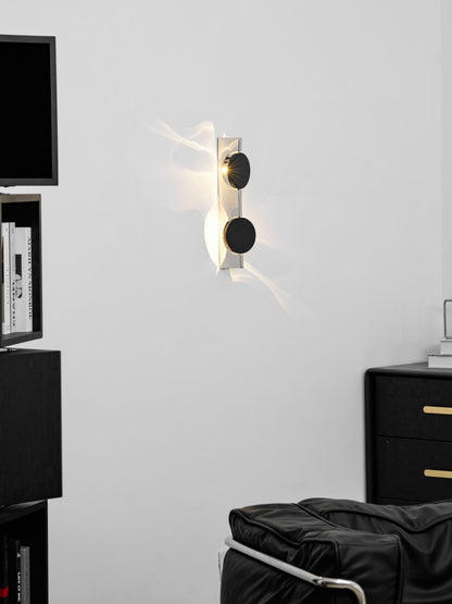 Kinetic Shadow Wandlamp Sculptuur met Verchroomde Schaduwprojectie