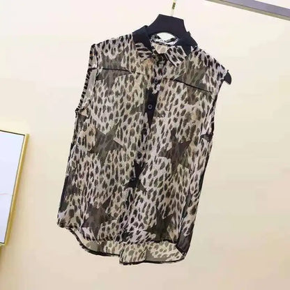 Vrouwelijke Zomer Blouse Polo Neck Licht en Vrouwelijk