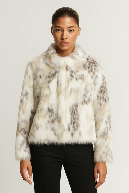 Korte Faux Fur Winterjas Warm en Stijlvol - StudioMarella