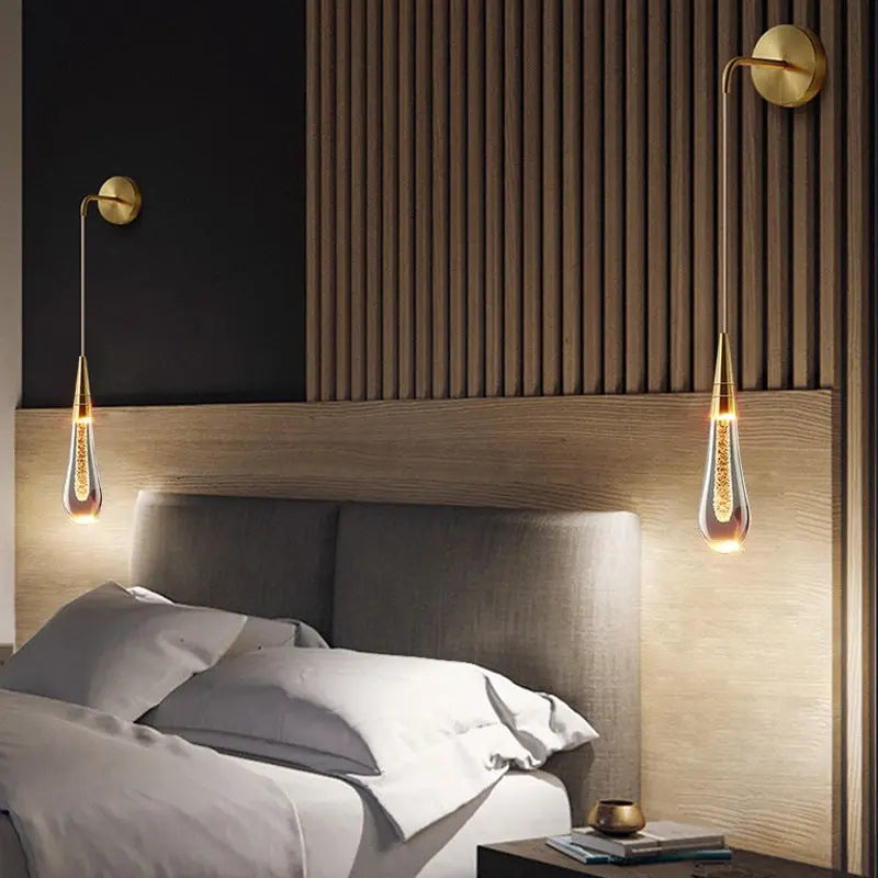 Glazen Druppelvormige Wandlamp LED met Metalen Montuur – Moderne Glas-Metaal Wandverlichting voor Slaapkamer, Woonkamer en Gang – Verstelbare Lichtkleur Warm Wit Neutraal Koel Wit