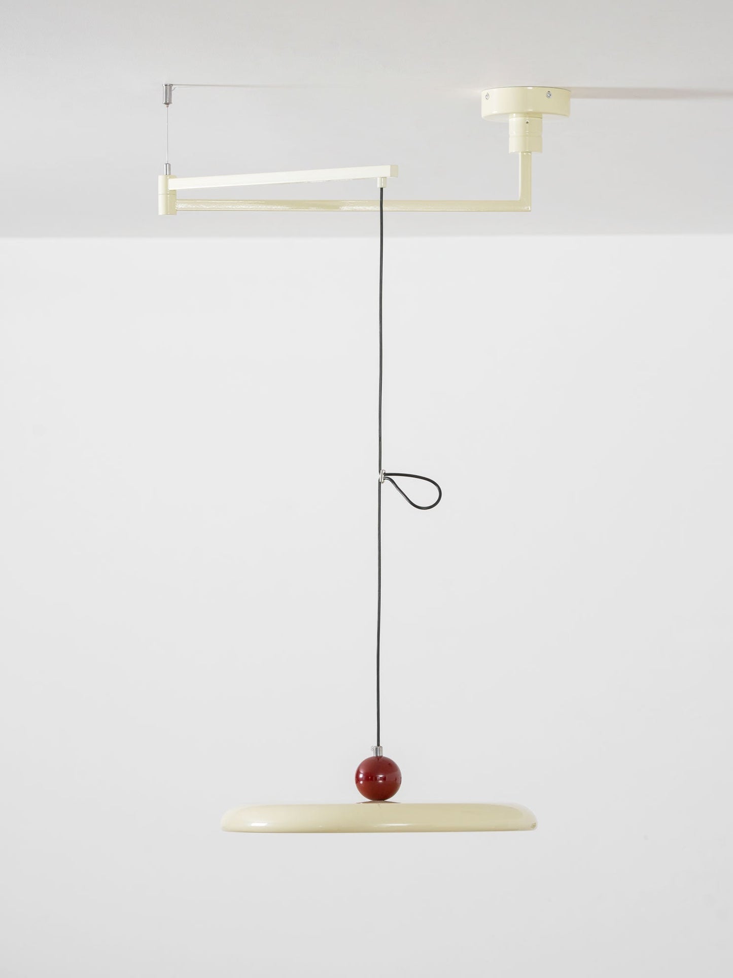 Mid-Century Swing Hanglamp — Kinetisch Design met Zwevende Schijf & Contragewicht | Verstelbare Armlamp voor Moderne Eetkamers en Creatieve Werkruimtes | Integrale LED